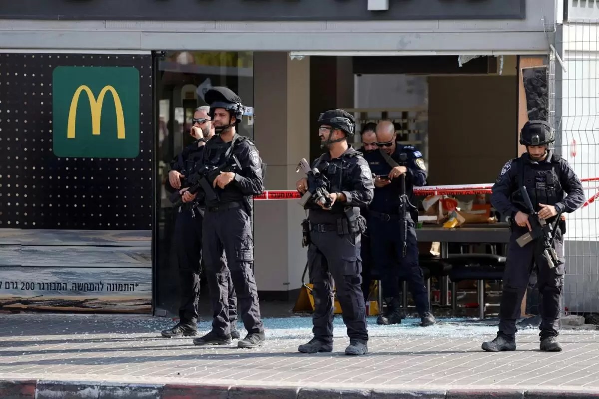 Shooting attack in Israel: 1 Killed, 10 Wounded as gunman opens fire at bus station - Adela Journal - News from around the World