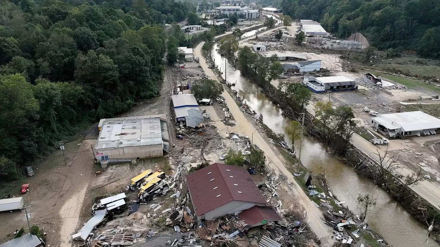 Helene's Wrath: 200 Lives Lost as Water Destroys Western North Carolina - Adela Journal - News from around the World